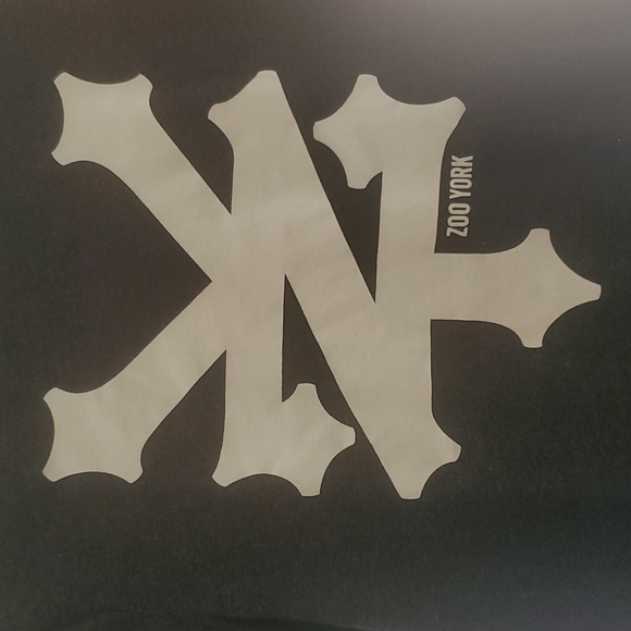 Mens S Zoo York T-Shirt - Picture 2 of 3